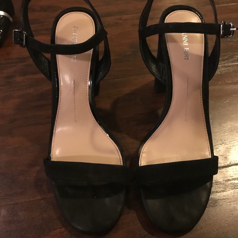 Gianni Bono black size 10 block heels